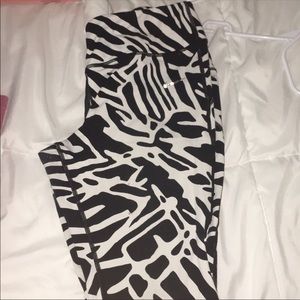 Nike design  dri-fit leggings